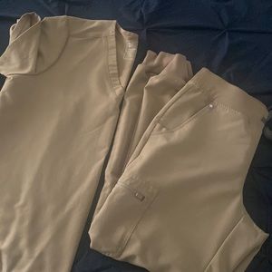 Figs scrub set. Worn 2 times..excellent cond! Limited edition color (Latte)